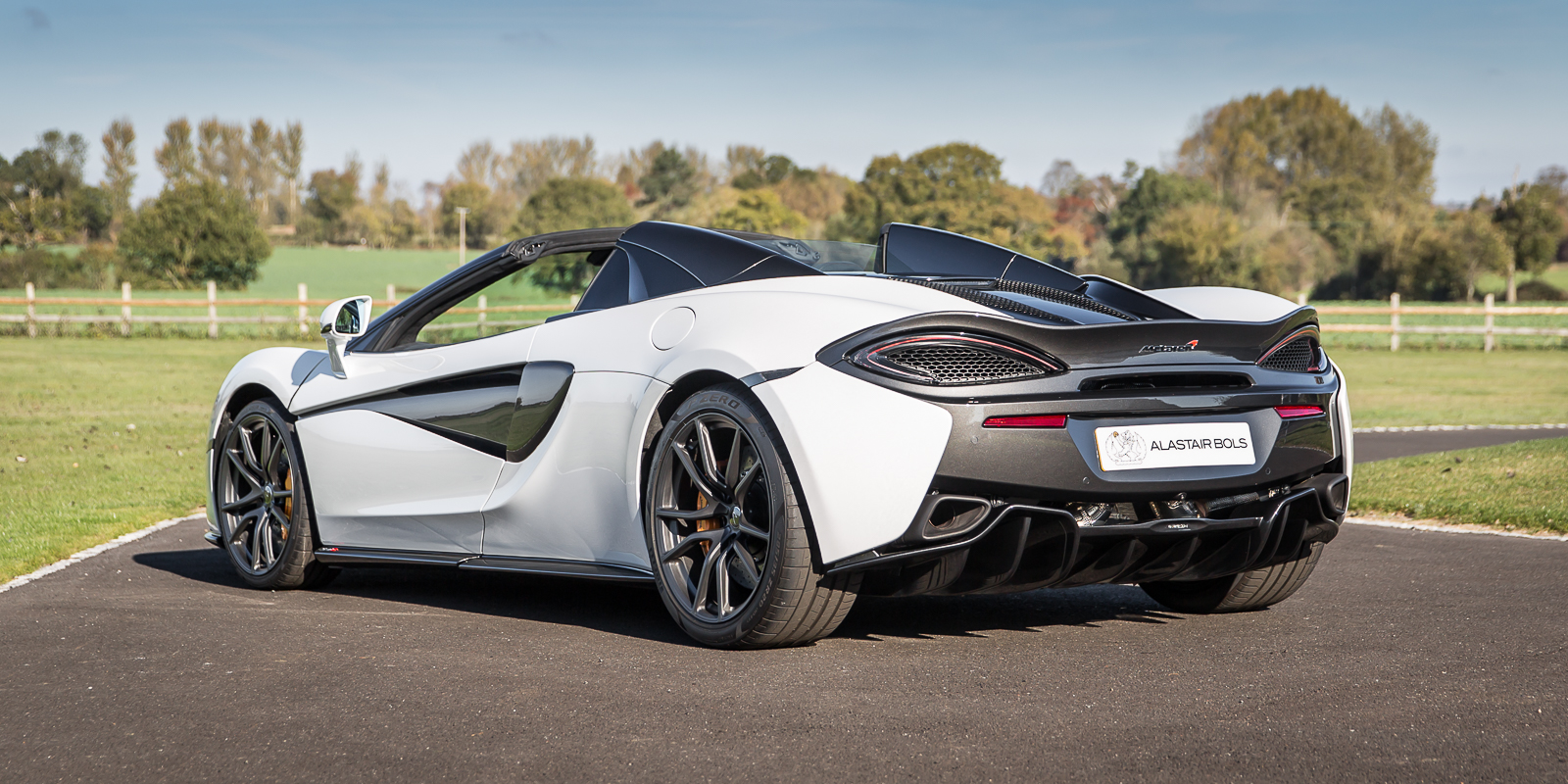 McLaren 570S Spider - Silica White - Alastair Bols