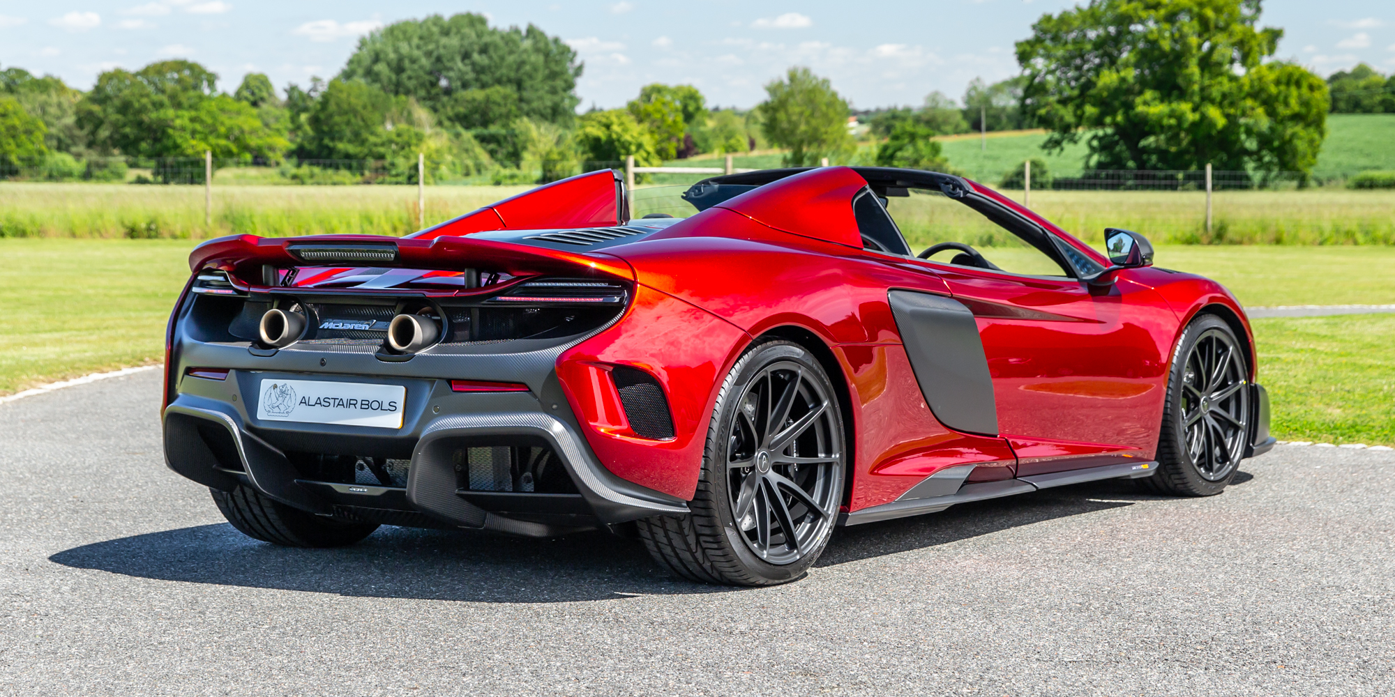McLaren-675LT-SPIDER-in-