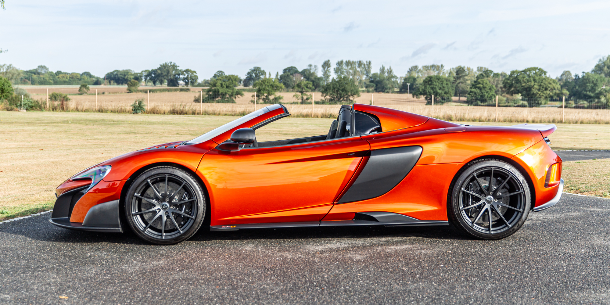 McLaren-675LT-Spider-Volcano-