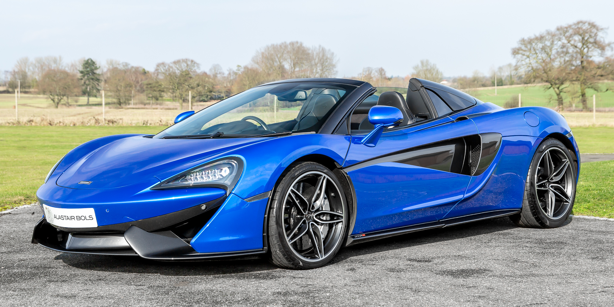 McLaren 570S Spider - VEGA BLUE - Alastair Bols