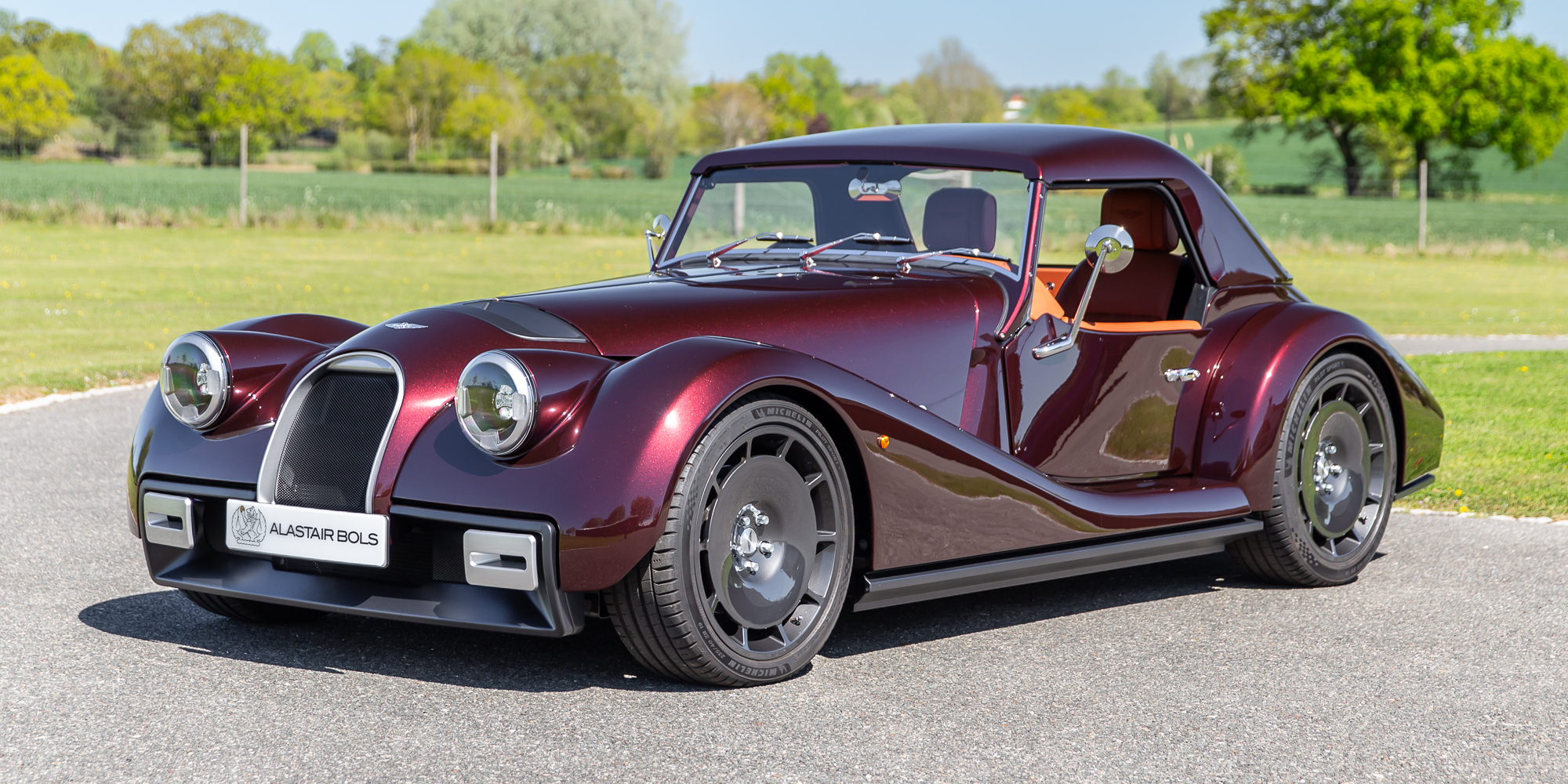 MORGAN SUPERSPORT – DEVINE RED